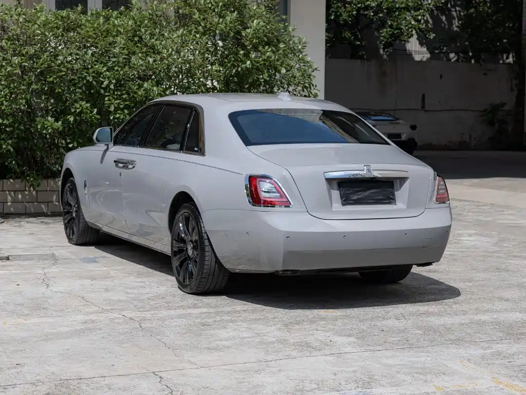 Rolls-Royce Ghost — миниатюра 6