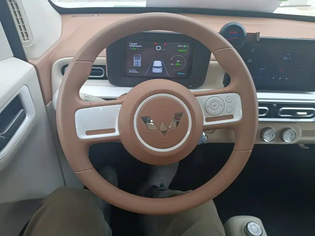 Wuling MINIEV — миниатюра 11