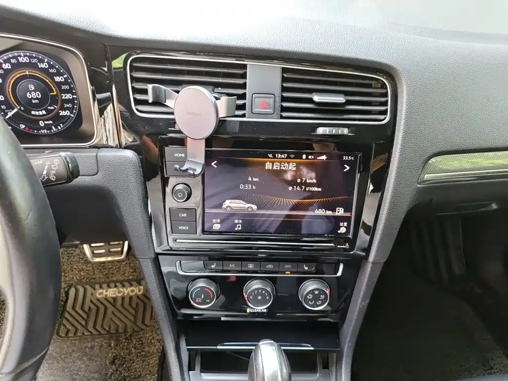 Volkswagen Golf — миниатюра 14