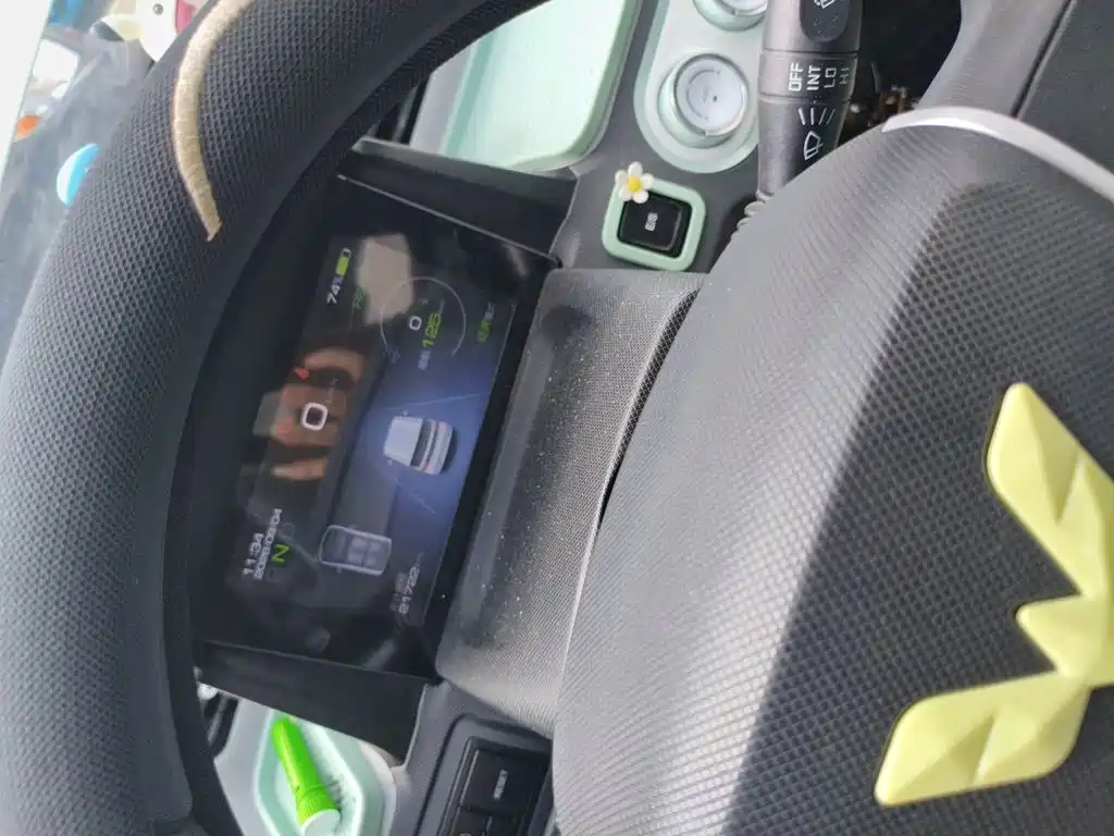 Wuling MINIEV — миниатюра 20