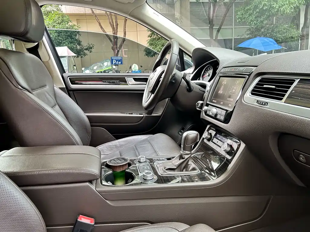 Volkswagen Touareg — миниатюра 9