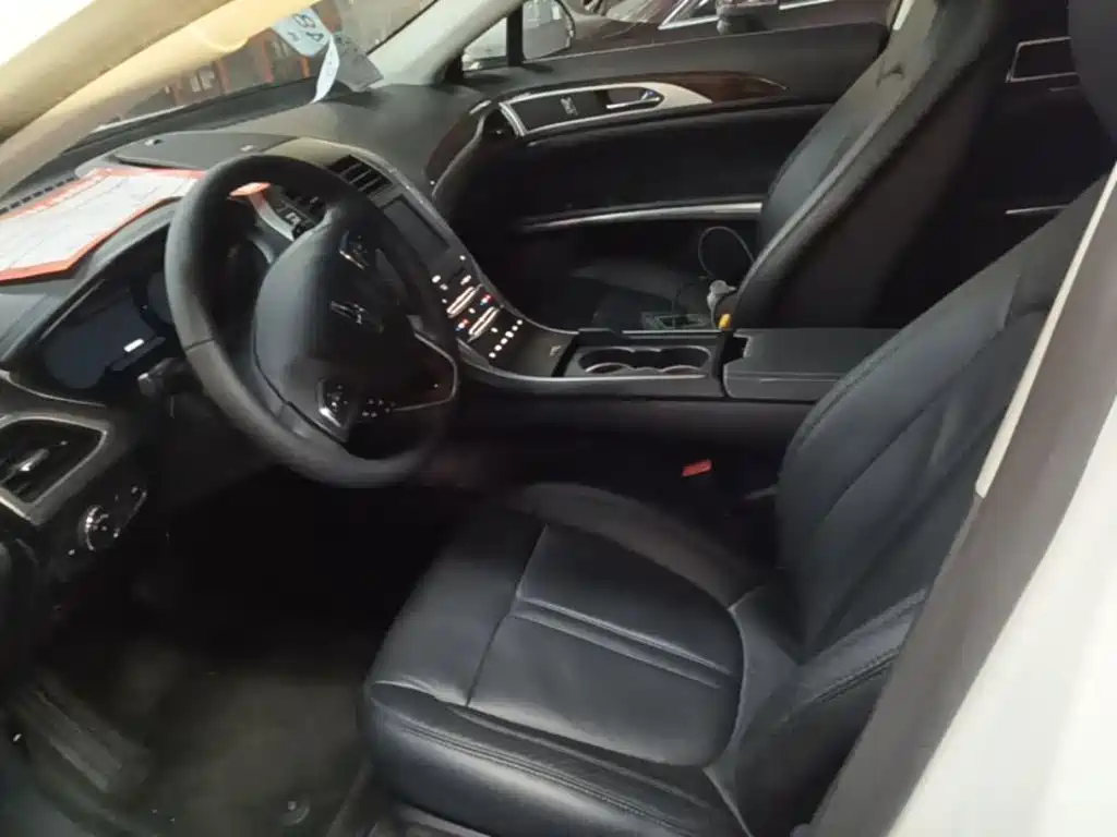 Lincoln MKZ — миниатюра 15