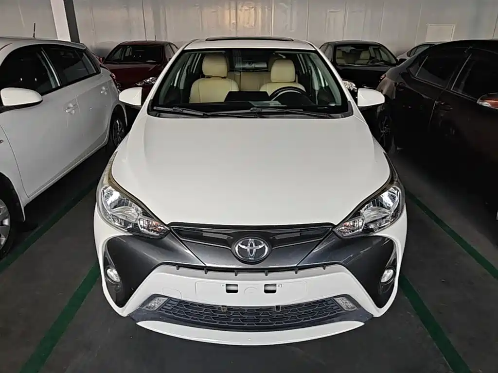 Toyota Yaris L — миниатюра 3