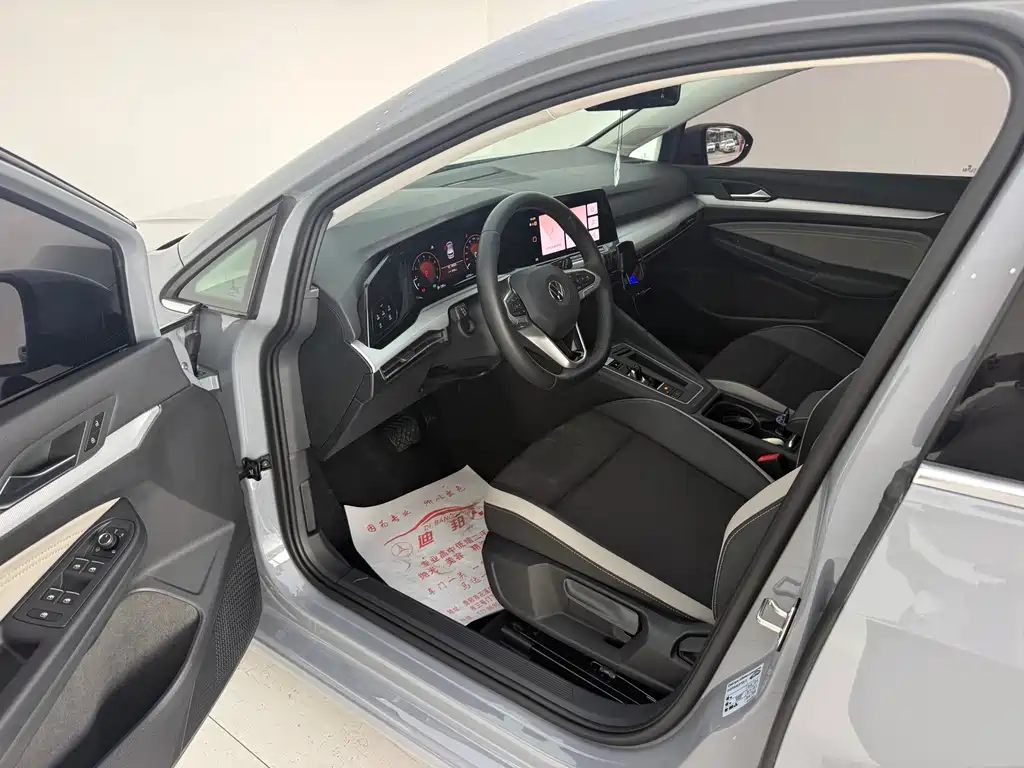 Volkswagen Golf — миниатюра 17