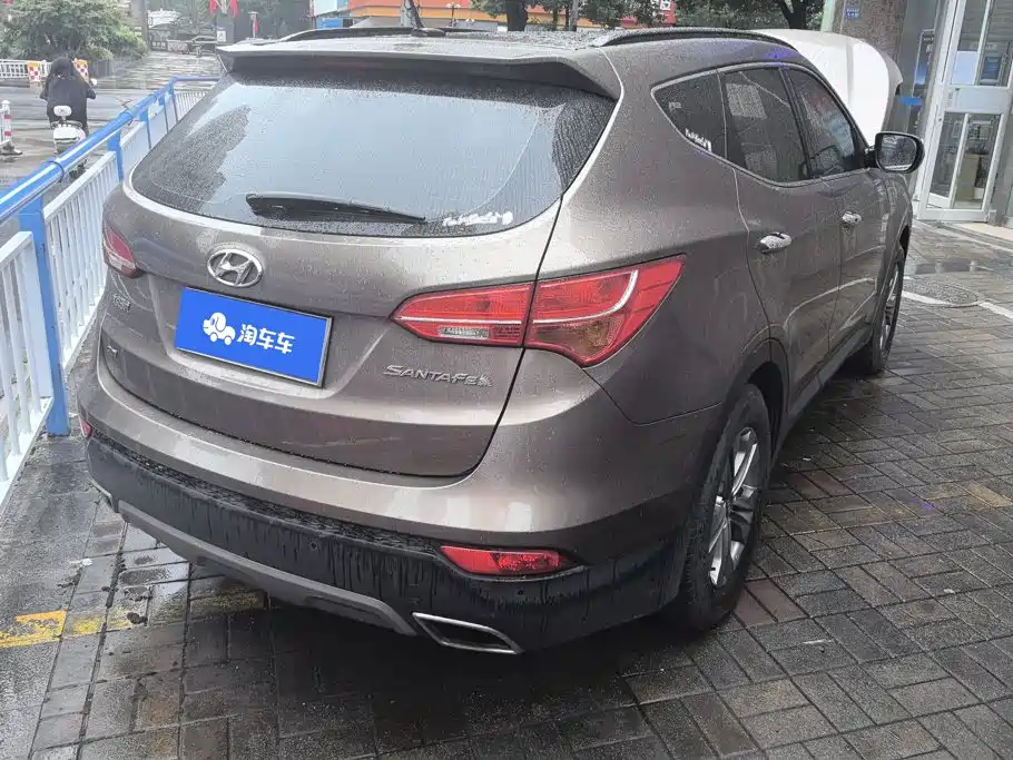 Hyundai Santa Fe — миниатюра 3