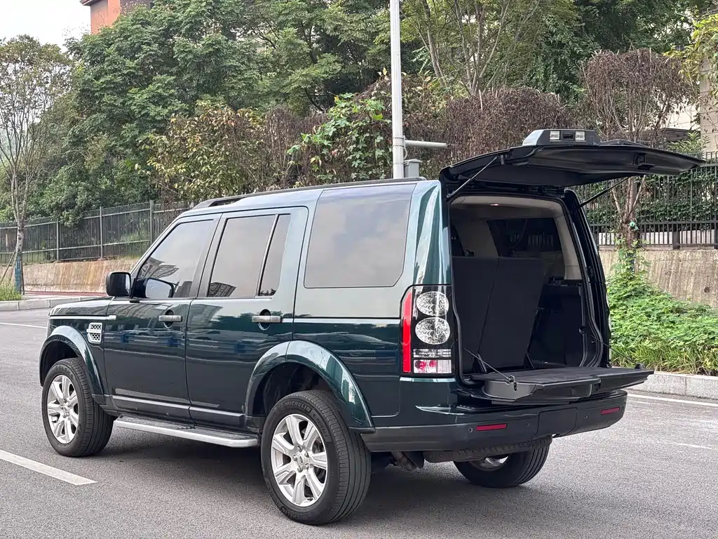 Land Rover Discovery — миниатюра 7