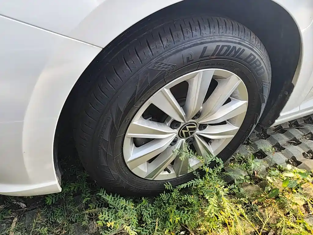 Volkswagen Lavida — миниатюра 23