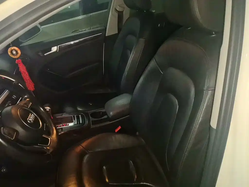 Audi A4L 2015 35 TFSI AT Comfort