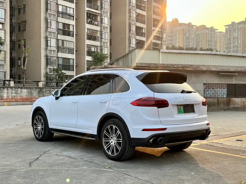 PORSCHE CAYENNE NEW ENERGY