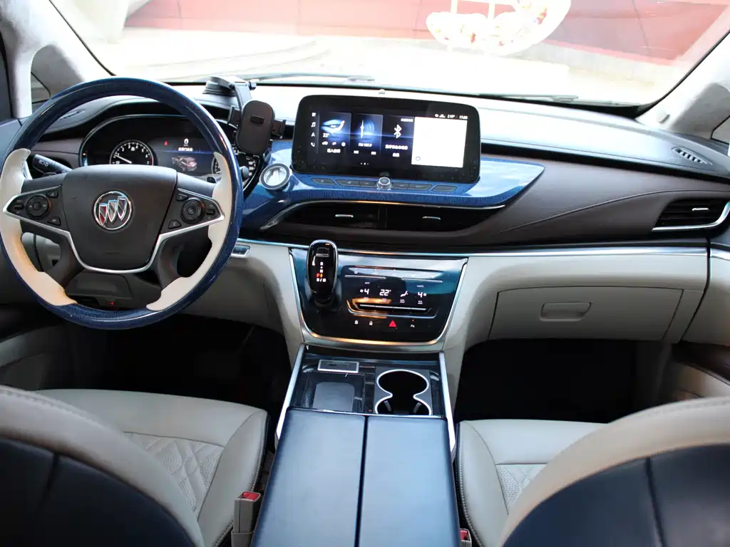 Buick GL8 — миниатюра 20