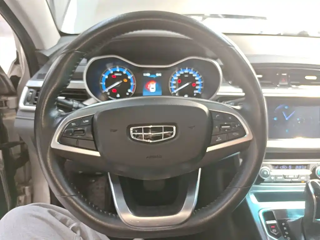 Geely Emgrand — миниатюра 11