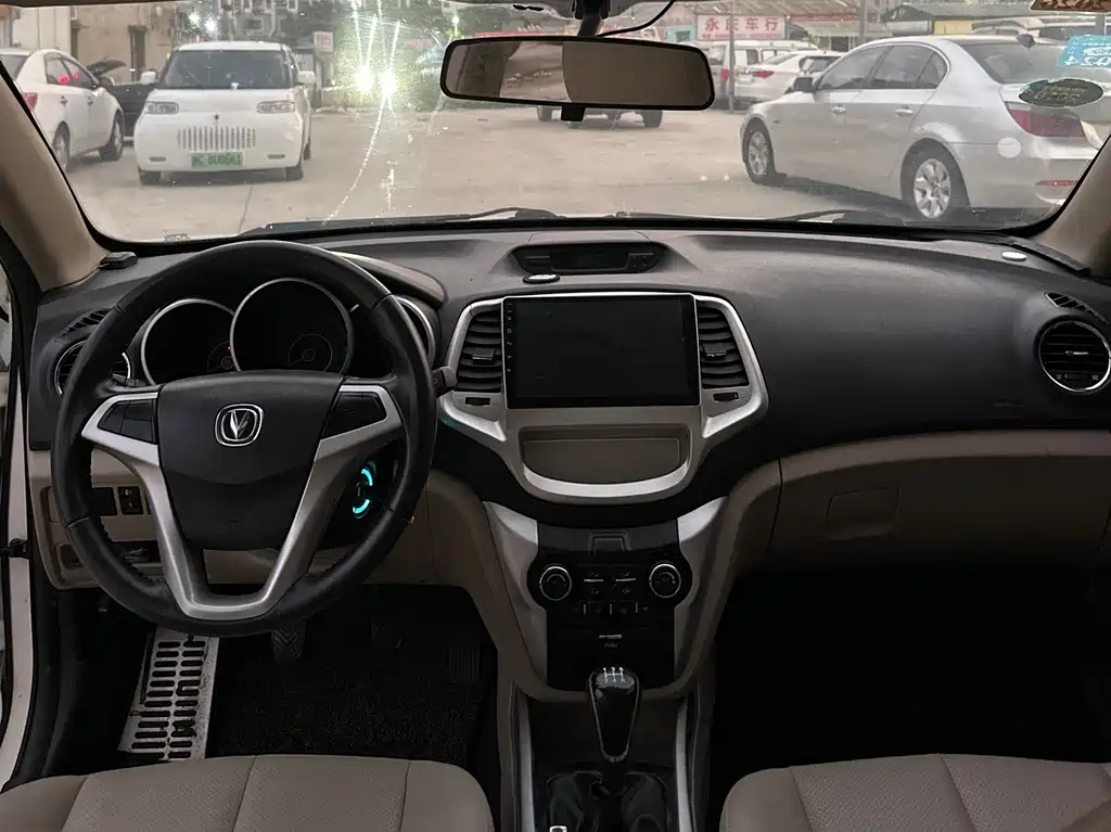 Changan Eado — миниатюра 10