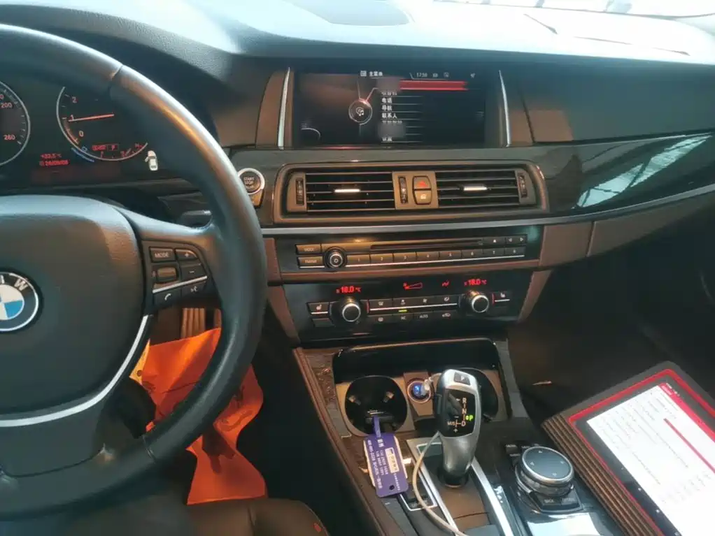BMW 5 Series — миниатюра 10