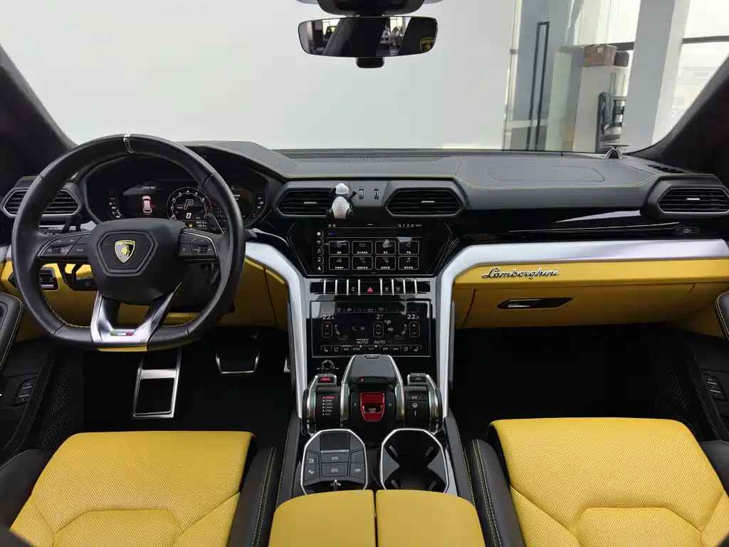Lamborghini Urus — фотографии объявления, Фото 23