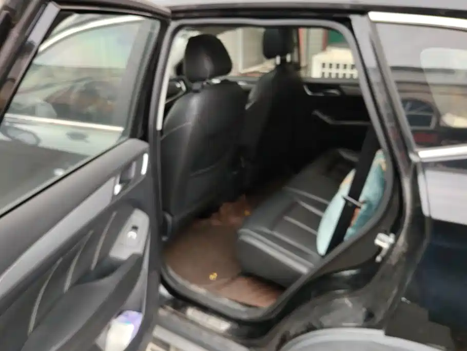 Roewe RX5 — миниатюра 11