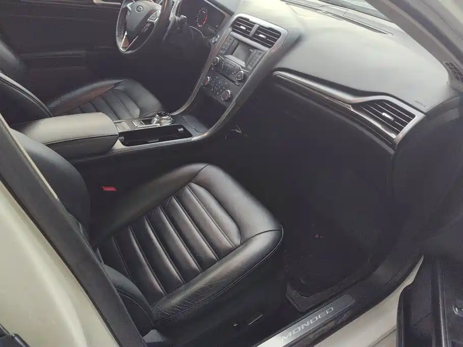 Ford Mondeo — миниатюра 8