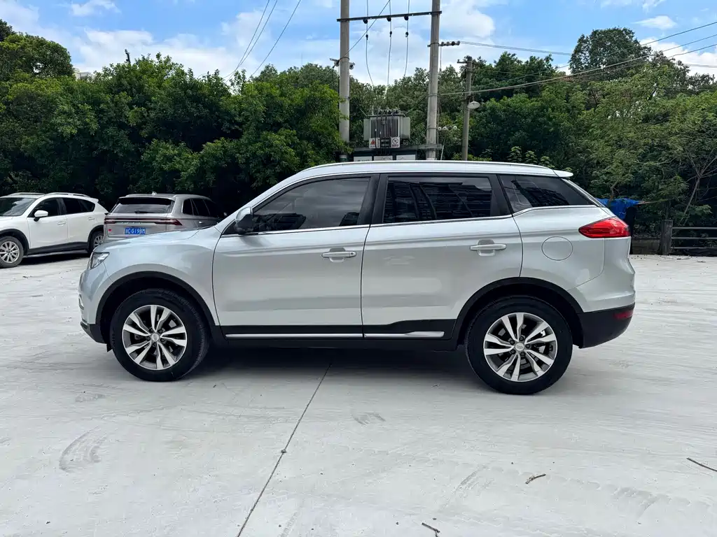 Geely Boyue — миниатюра 8