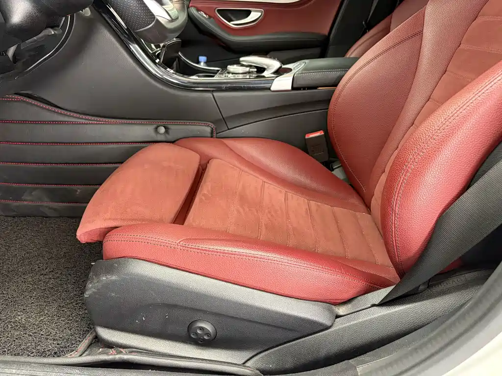 Mercedes-Benz C-Class — миниатюра 7