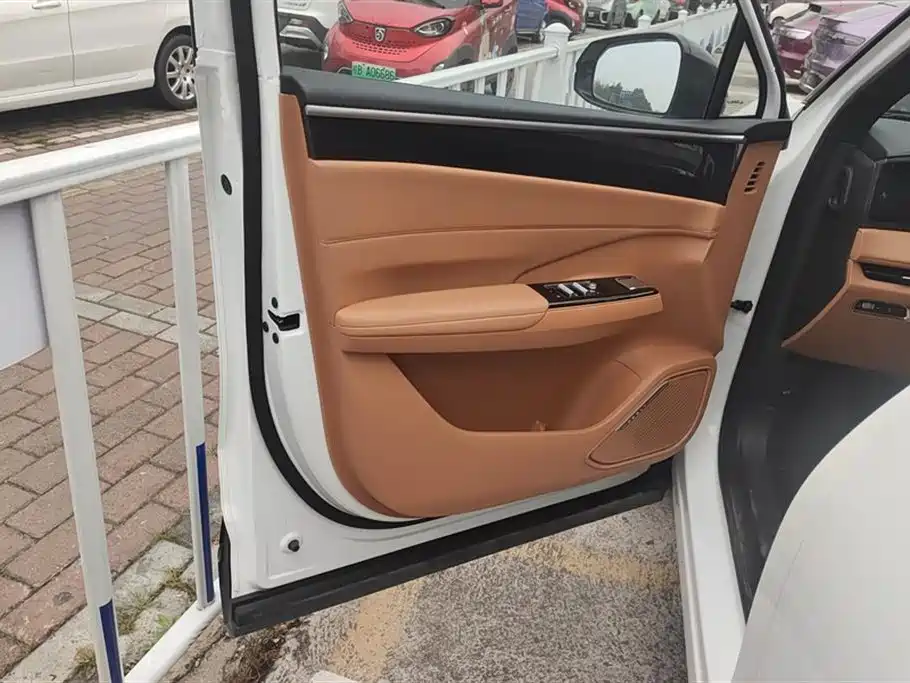 GEELY GALAXY GALAXY L7