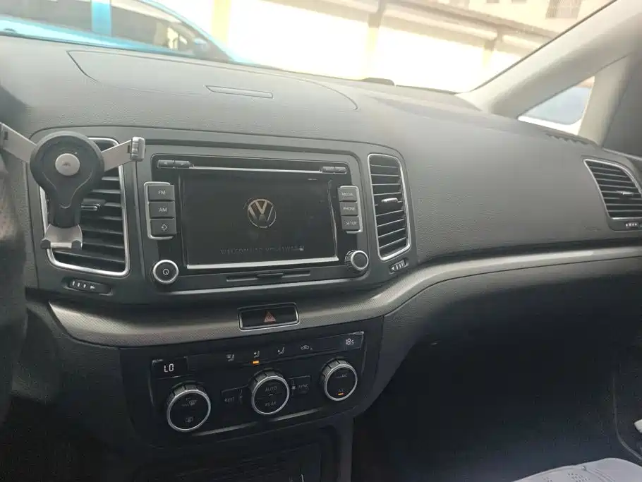 Volkswagen Sharan — миниатюра 13