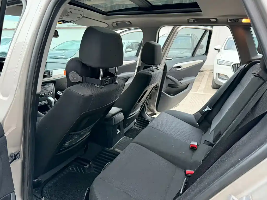 BMW X1 — миниатюра 6