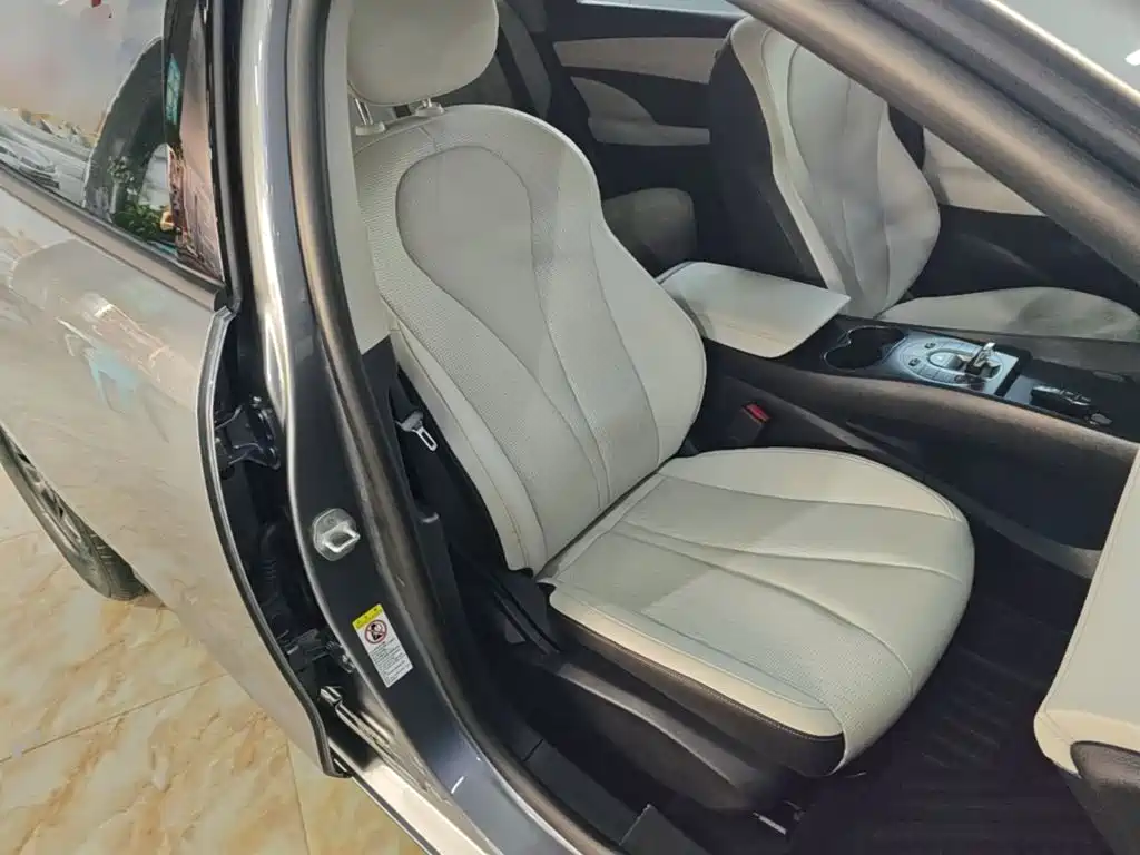 BYD Seal 05 DM-i — миниатюра 25