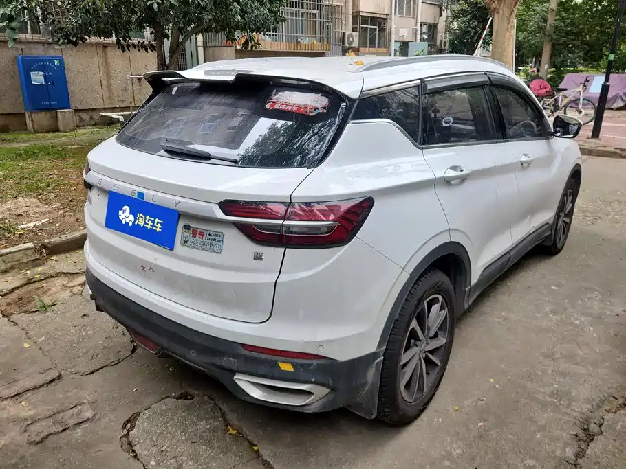 Geely Binyue — миниатюра 3