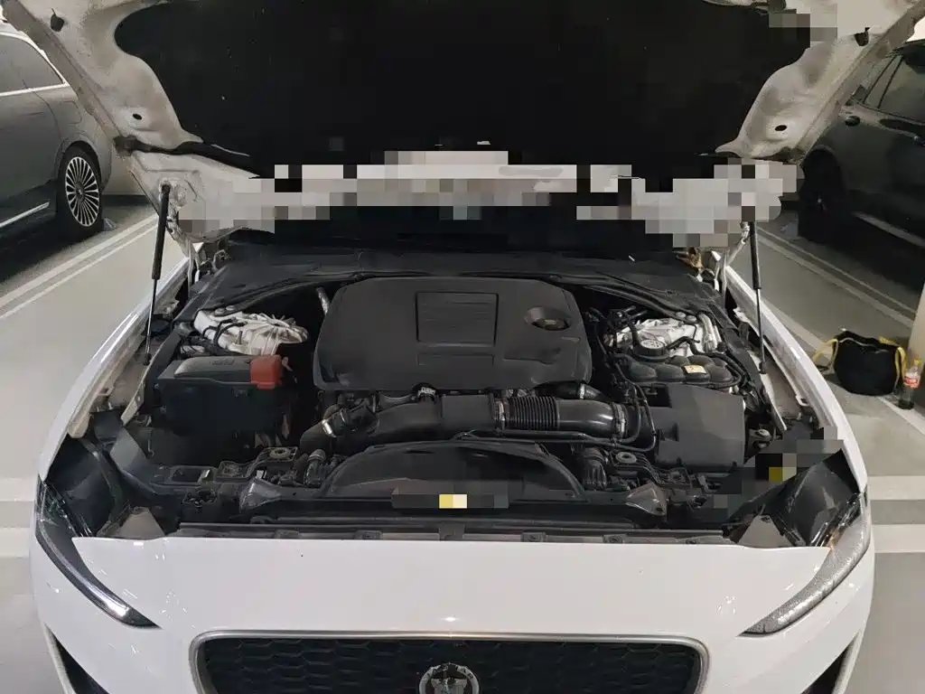 Jaguar XEL — миниатюра 21