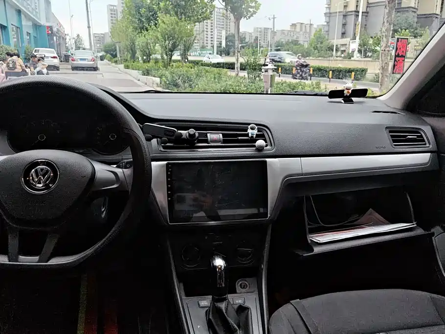 Volkswagen Lavida — миниатюра 13