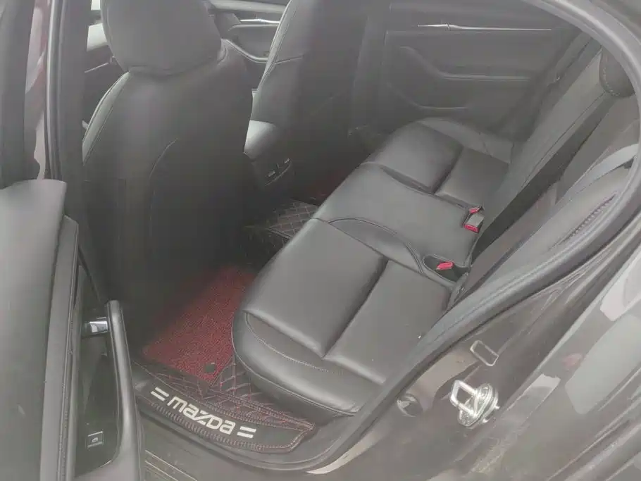 Mazda 3 Axela — миниатюра 11