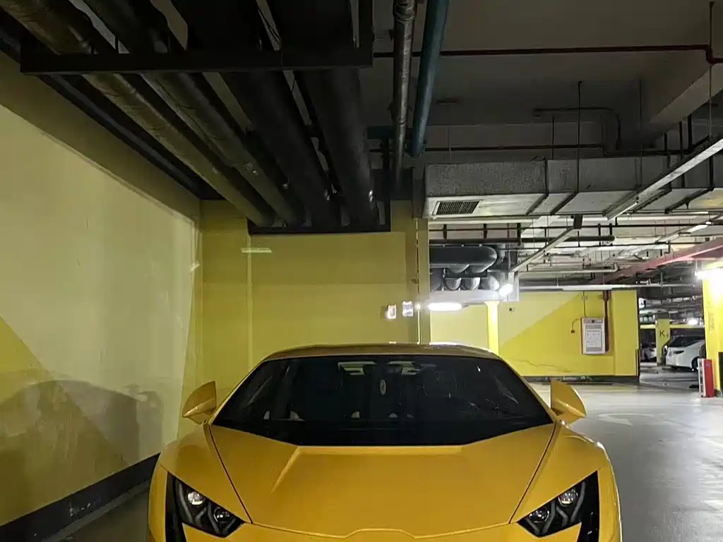 Lamborghini Huracán 2024