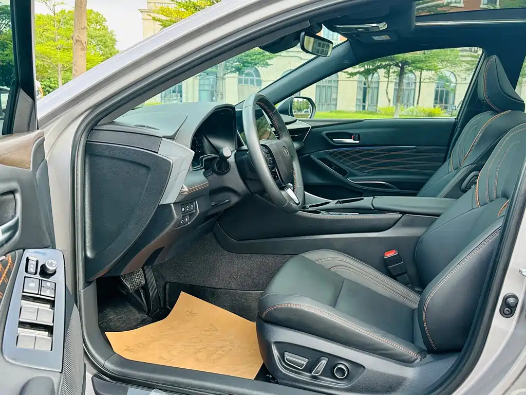 Toyota Avalon — миниатюра 13
