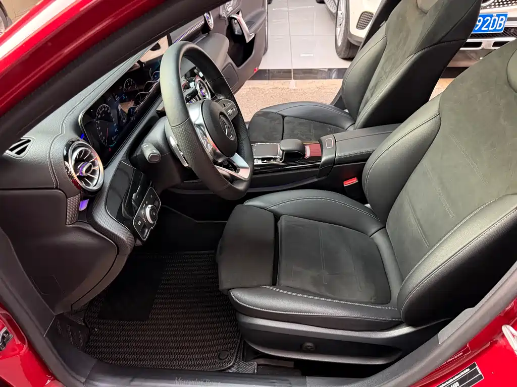 MERCEDES-BENZ A CLASS