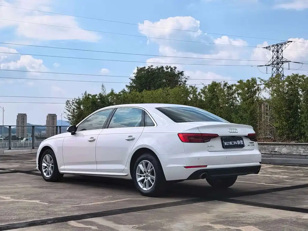 Audi A4L — миниатюра 7