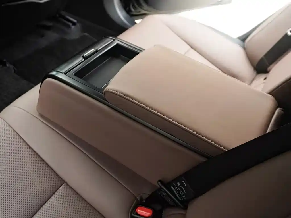 Lexus ES — миниатюра 23
