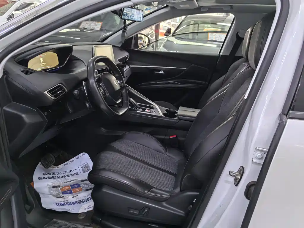 Peugeot 5008 2017 380THP 7 мест Elite
