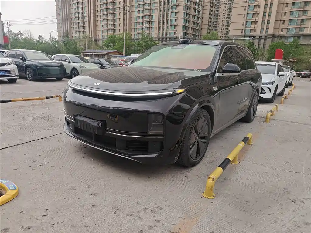 Li Auto Li L8 2024