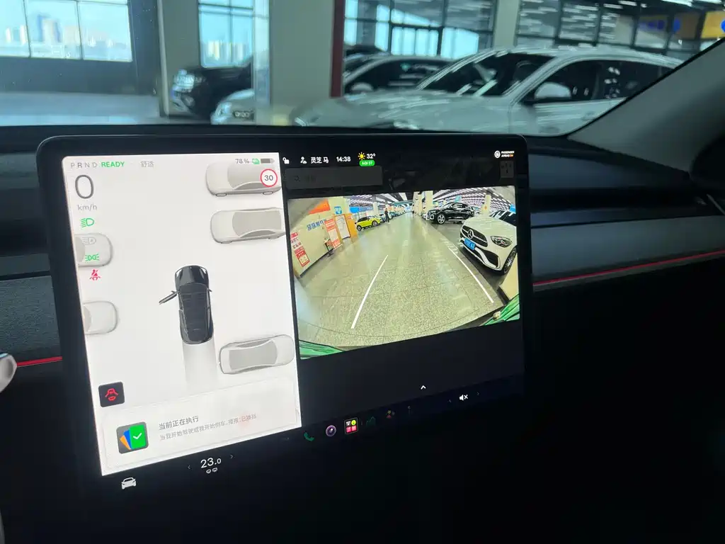 Tesla Model Y — миниатюра 11
