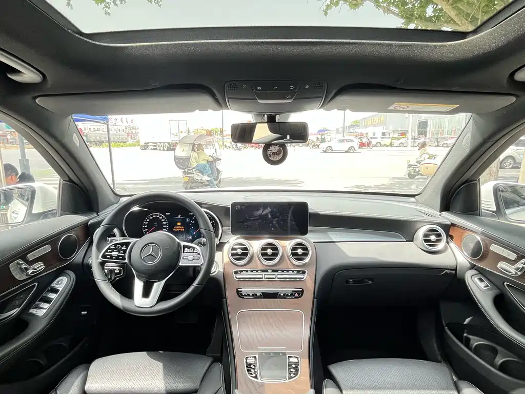 Mercedes-Benz GLC 2022 GLC 260 L 4MATIC Luxury