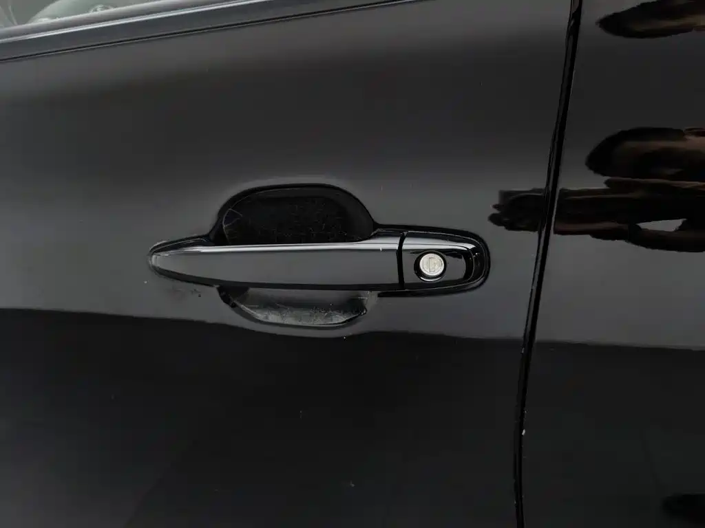 Toyota Highlander — миниатюра 18