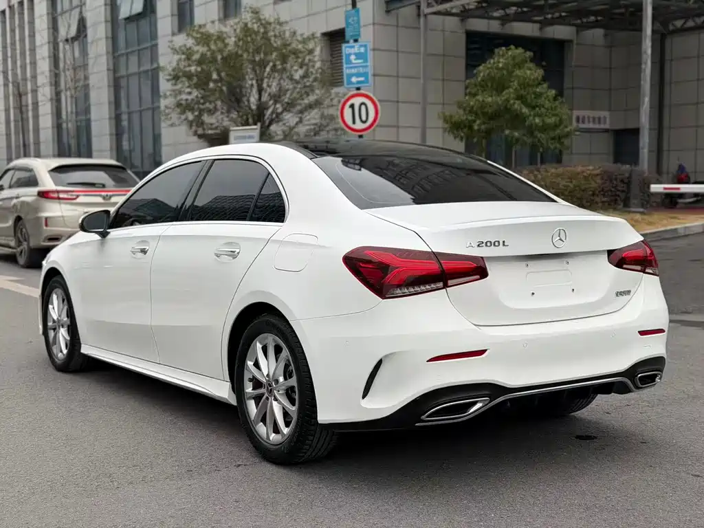 MERCEDES-BENZ A CLASS