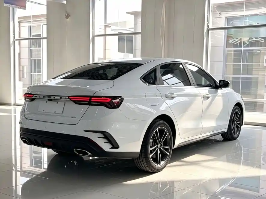 Geely Binrui — миниатюра 7
