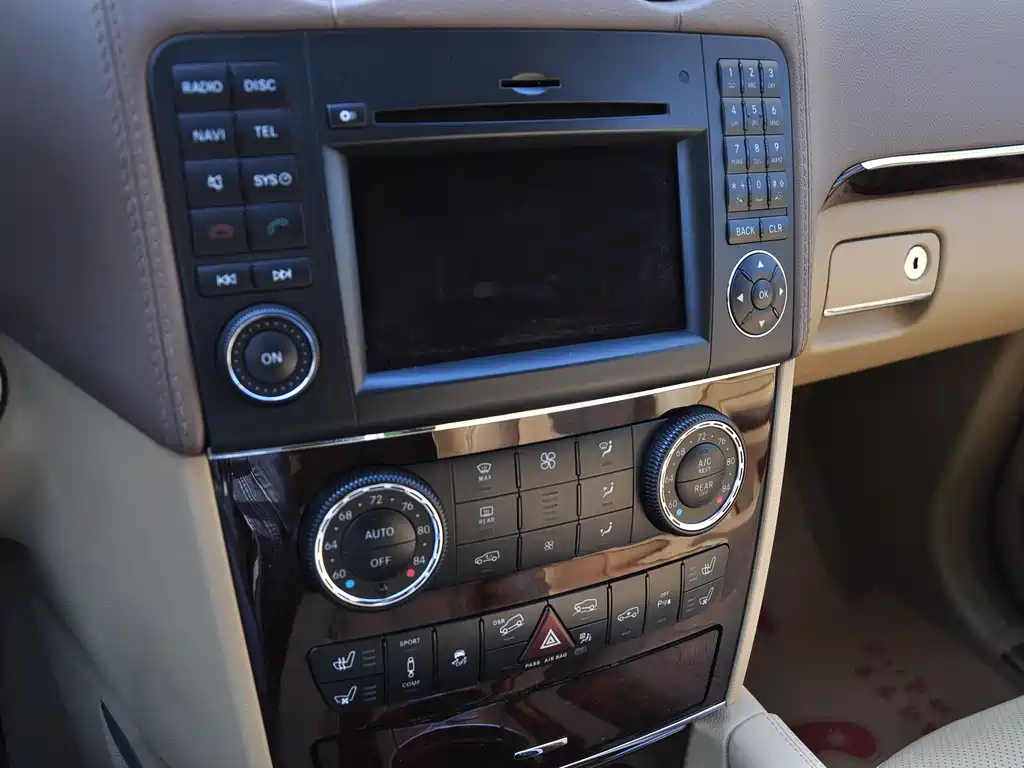Mercedes-Benz GL 2010 GL 550 4MATIC