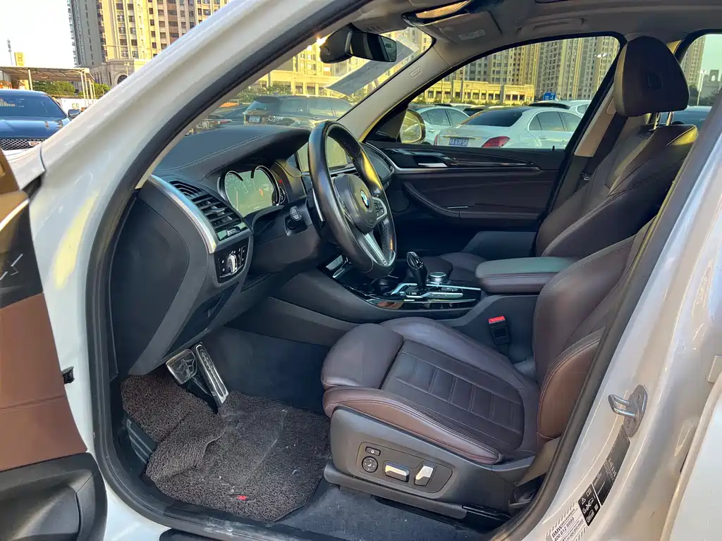 BMW X3 2018 xDrive30i Lead M Sport V