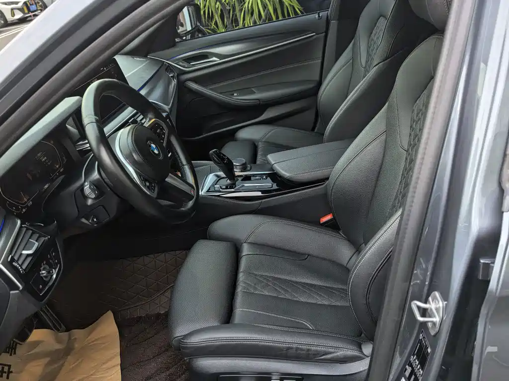 BMW 5 Series (Import) — миниатюра 6