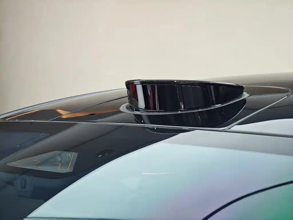 LOTUS SPORTS CAR ELETRE