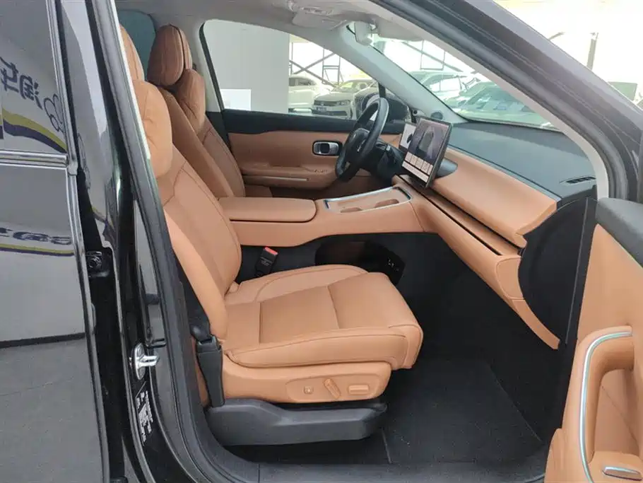 Leapmotor C16 2026 280 6 мест
