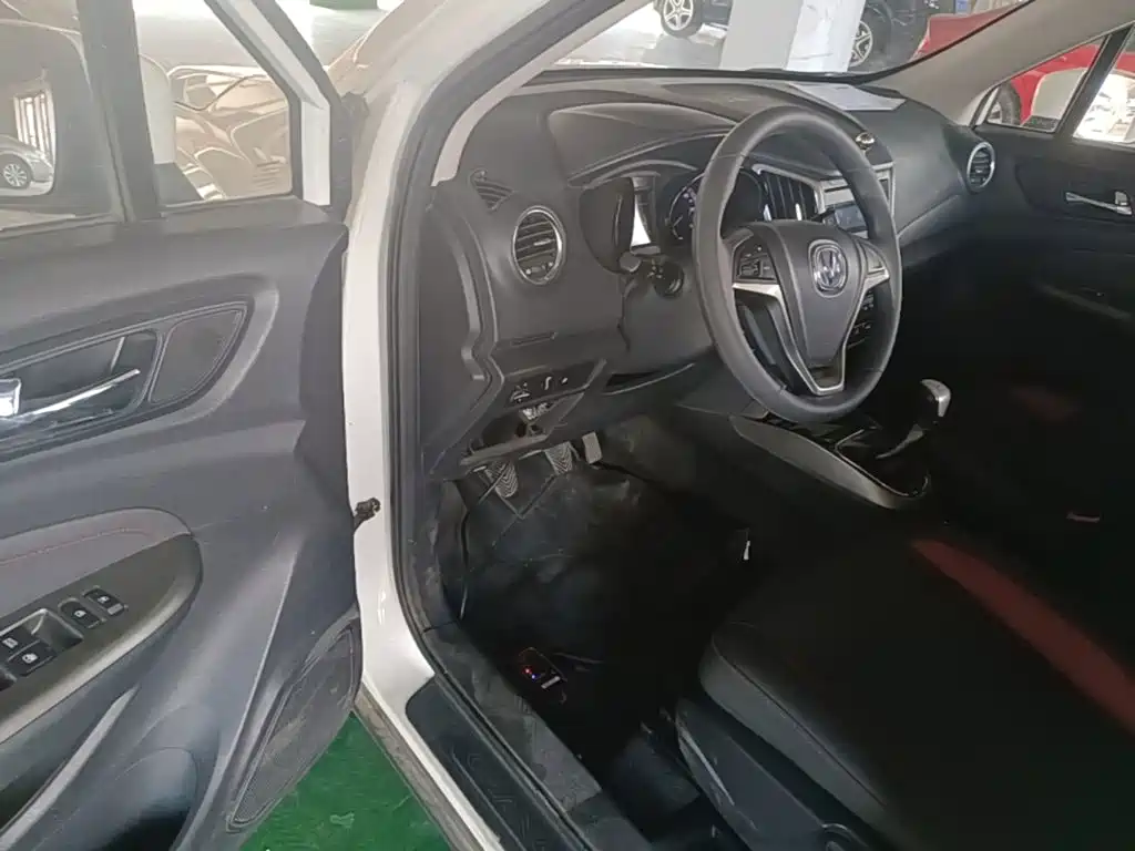 Changan CS15 — миниатюра 16