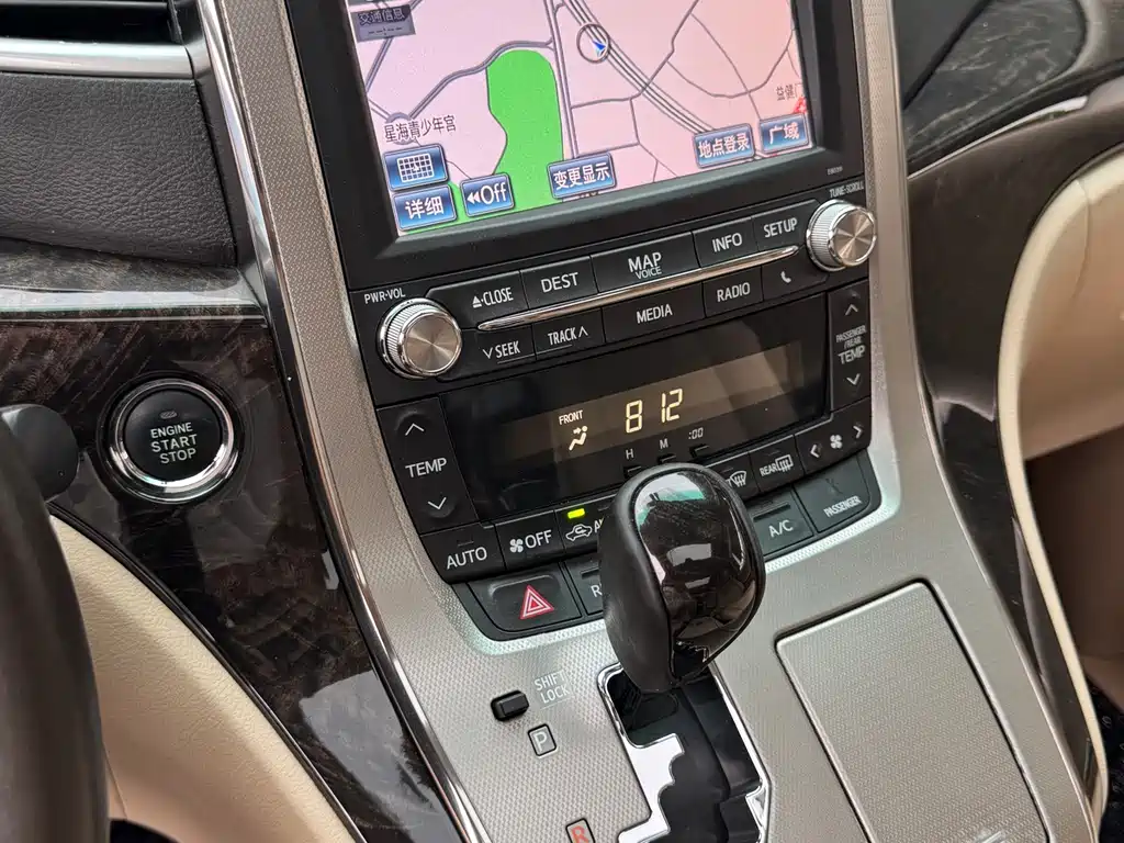 Toyota Alphard 2012 3.5L Luxury