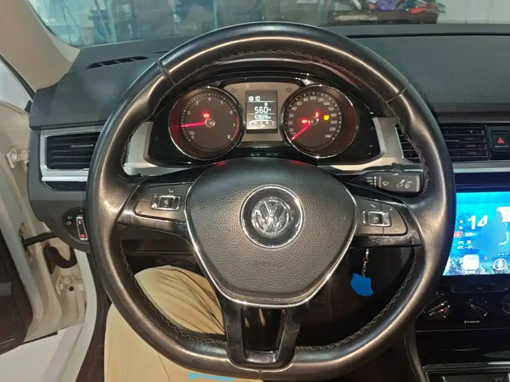Volkswagen Bora — миниатюра 11